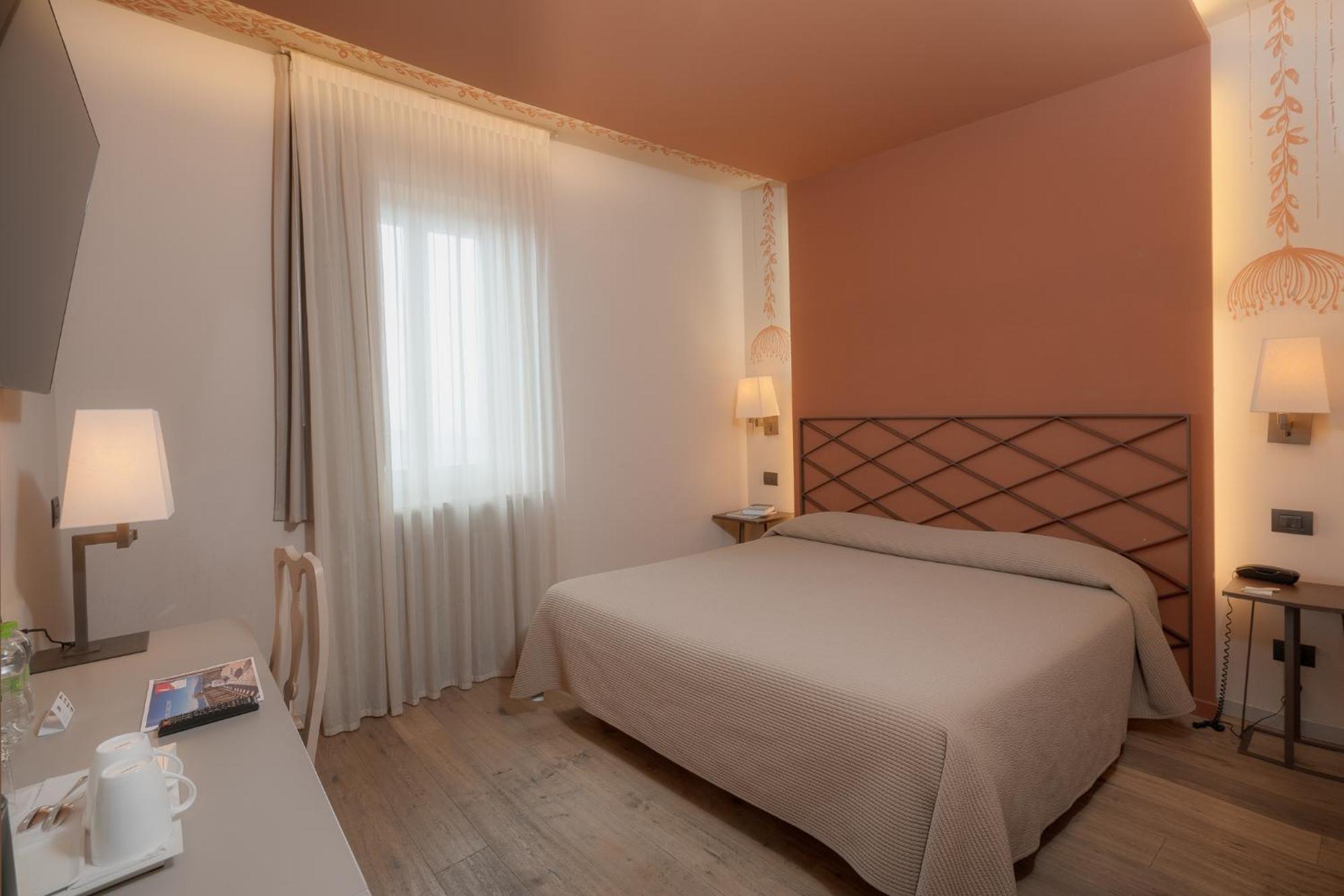 Titano Suites Сан-Марино Экстерьер фото