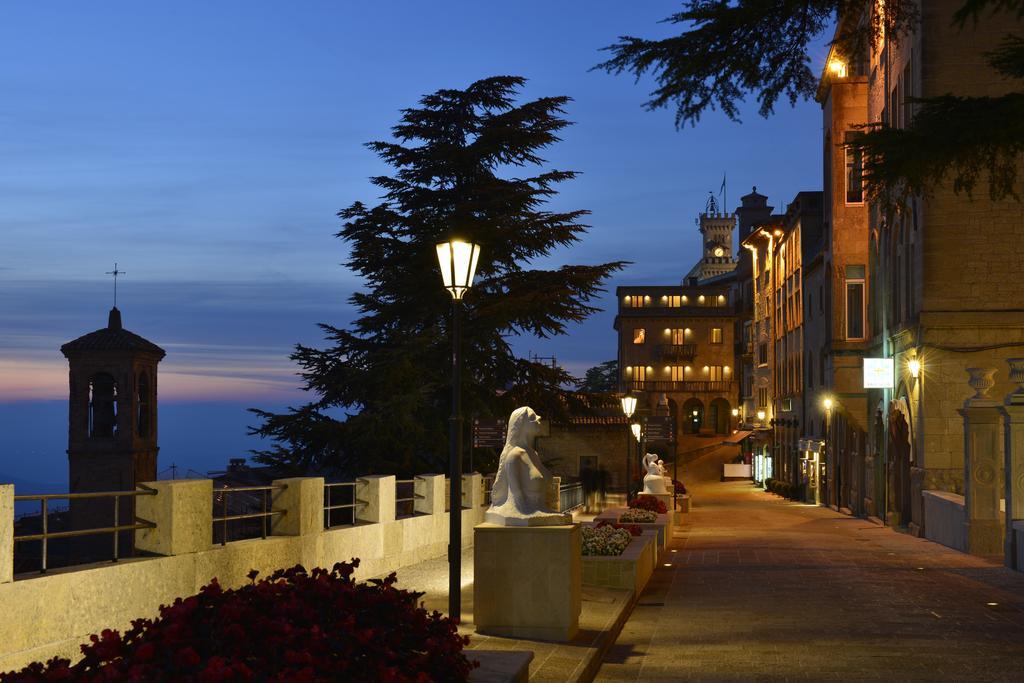 Titano Suites Сан-Марино Экстерьер фото