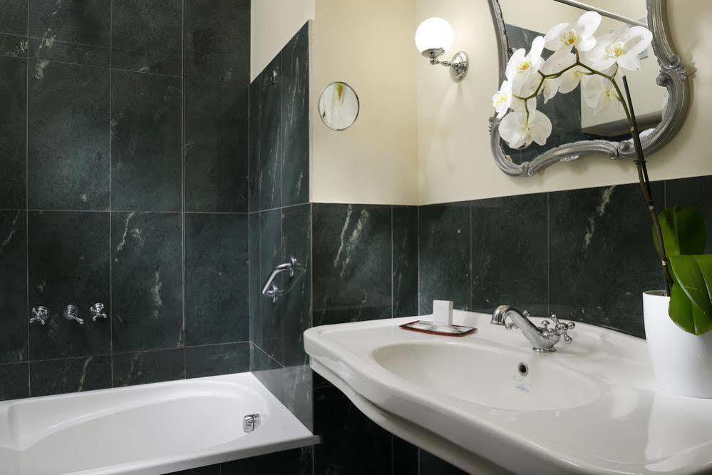 Titano Suites Сан-Марино Экстерьер фото